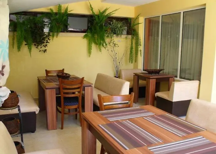 Family Selena Szálloda 2*