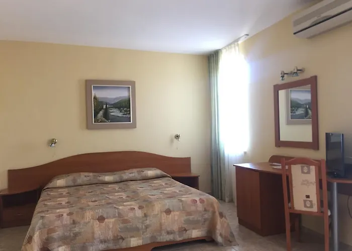 Family Selena 2* Neszebar